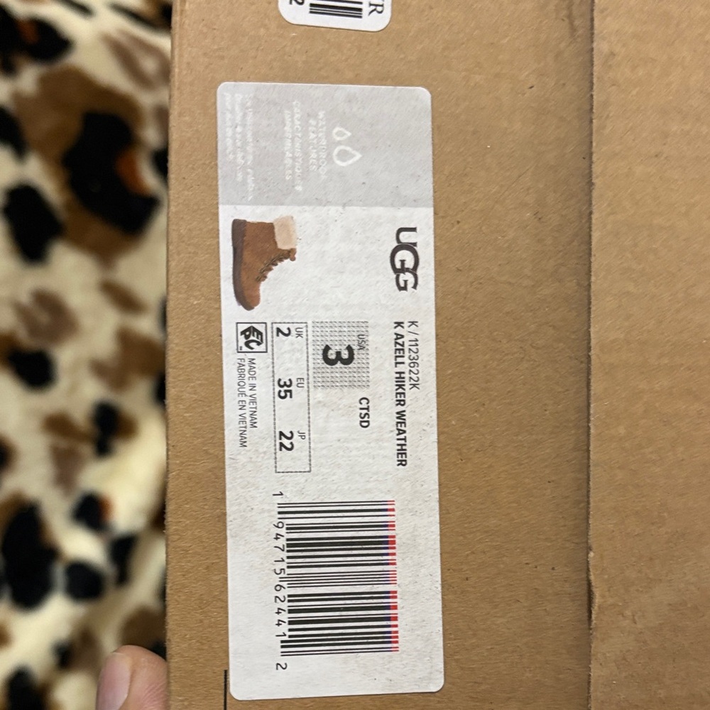 UGG Women's Brown Winter Boots with Fur Lining - Picture 5 of 5